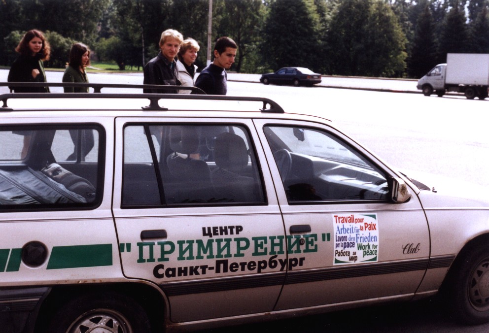Arbeiten für den Frieden - Taxi des Volksbundes