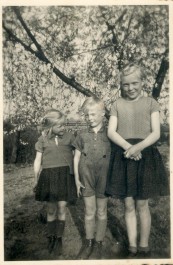 Ingrid, Hans jr. und Hilde Sommer, Anfang der 40er Jahre