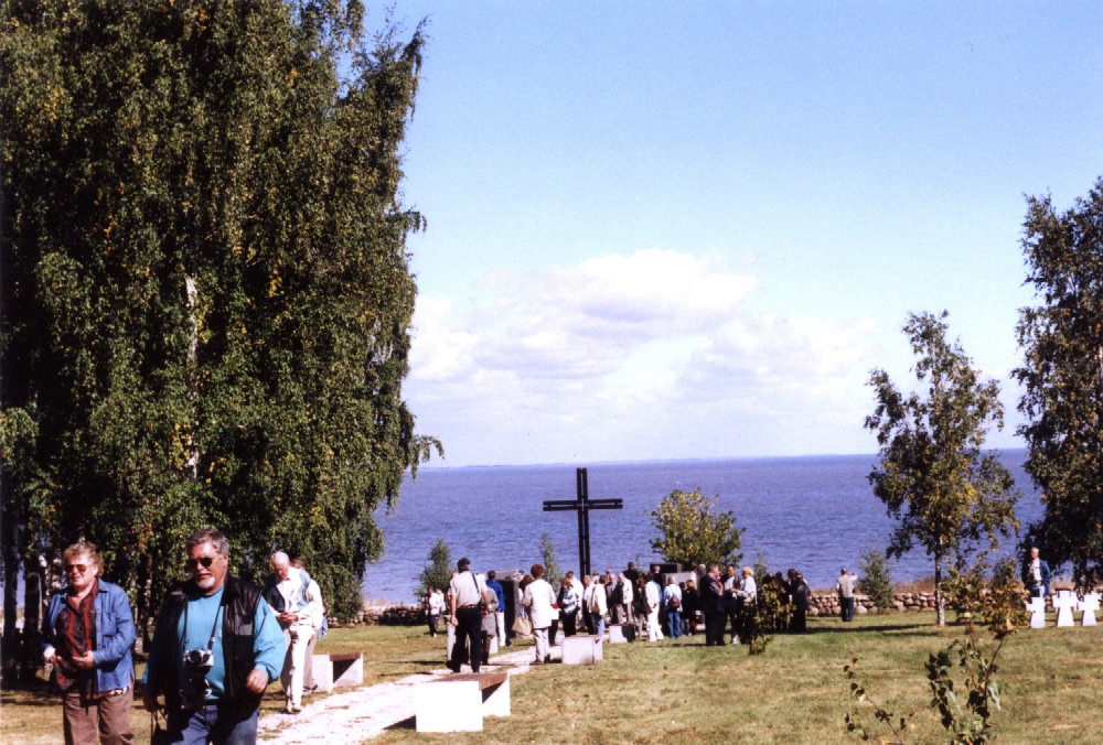 Blick auf den Ilmensee beim deutschen Soldatenfriedhof Korostyn